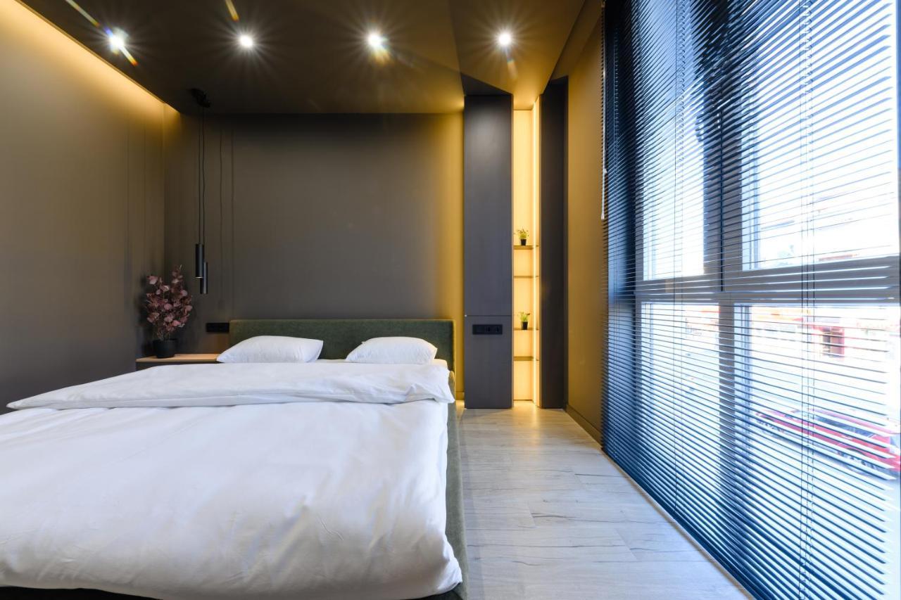 Luxury Apartments-Belochka Uzjhorod Eksteriør billede