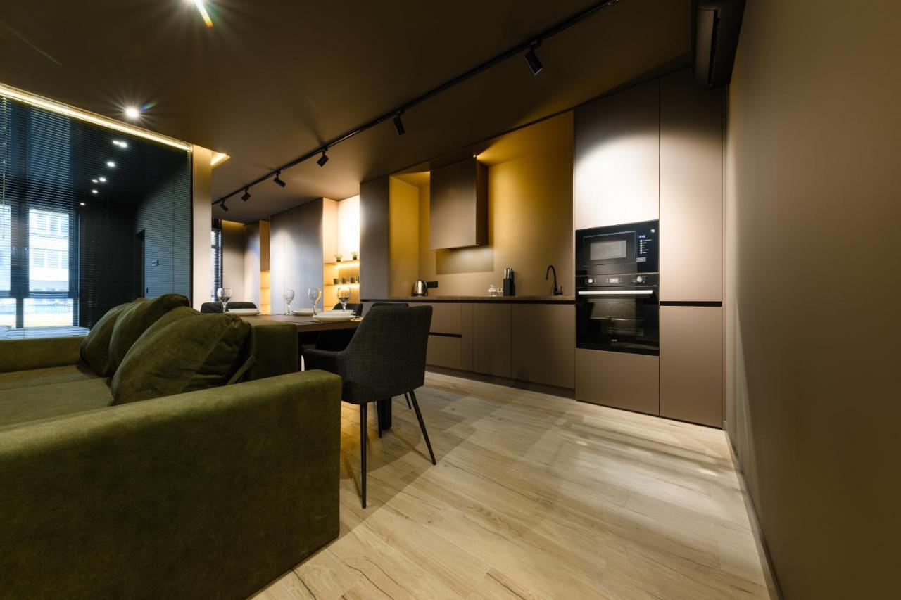 Luxury Apartments-Belochka Uzjhorod Eksteriør billede