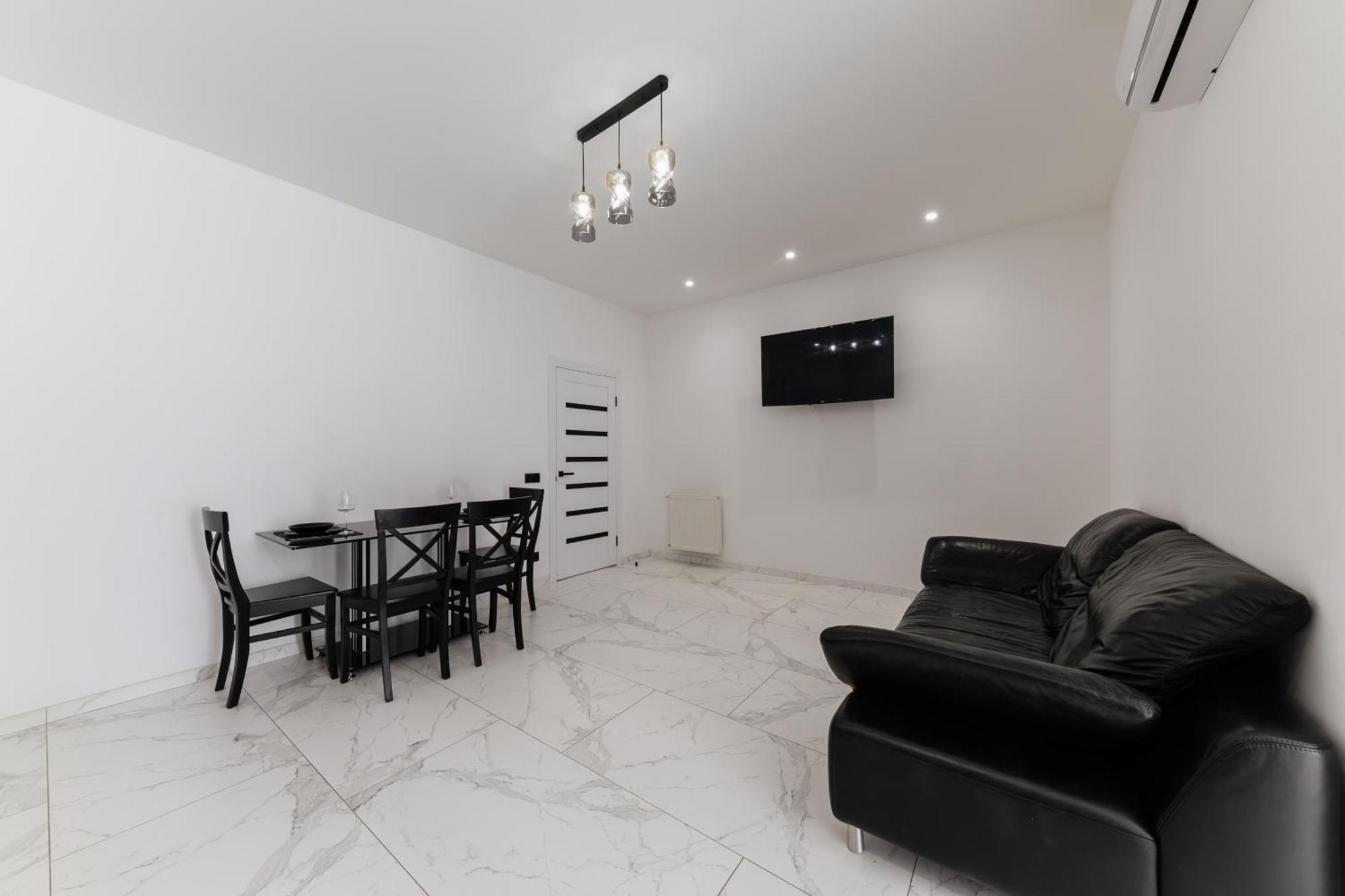 Luxury Apartments-Belochka Uzjhorod Eksteriør billede